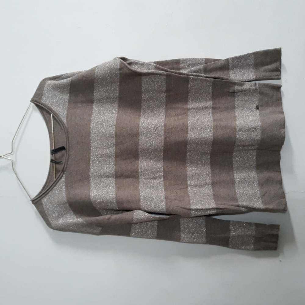 Guess sweater